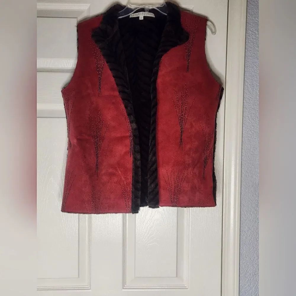 Robert Kitchen M Red Rust Faux Suede  Faux Fur Stiched Pattern Women Vest Canada